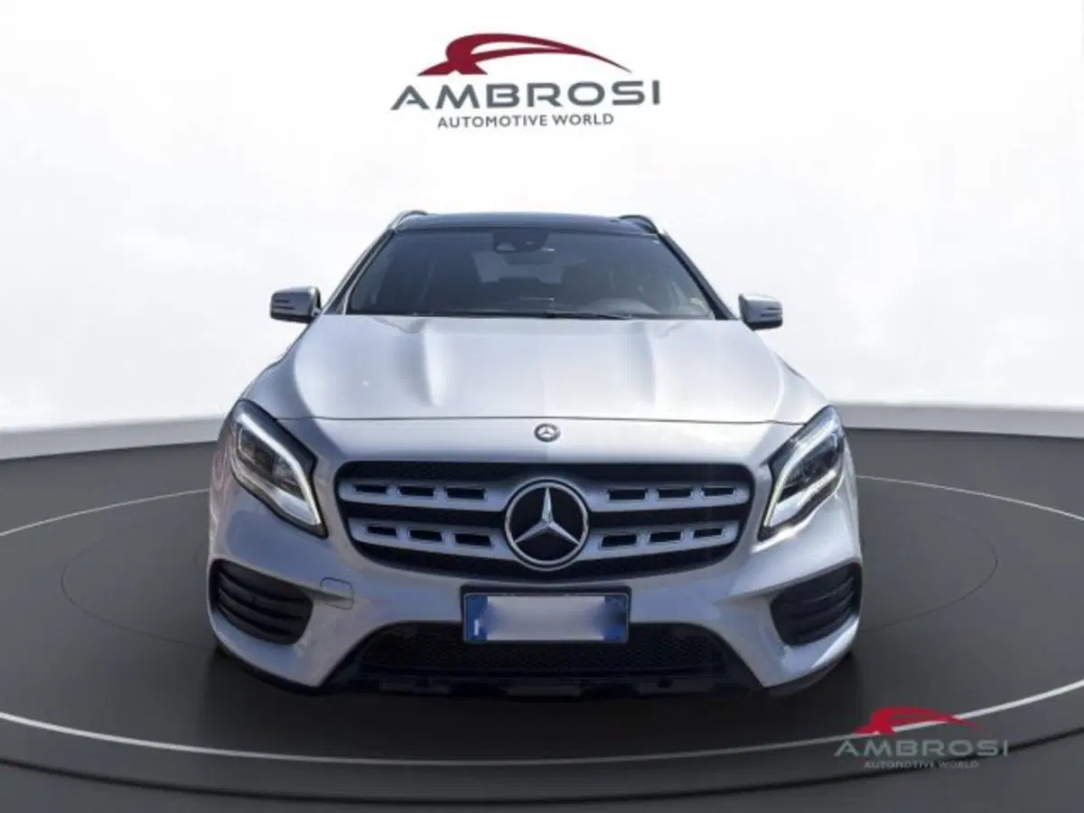Mercedes-Benz GLA SUV usata a Perugia (7)
