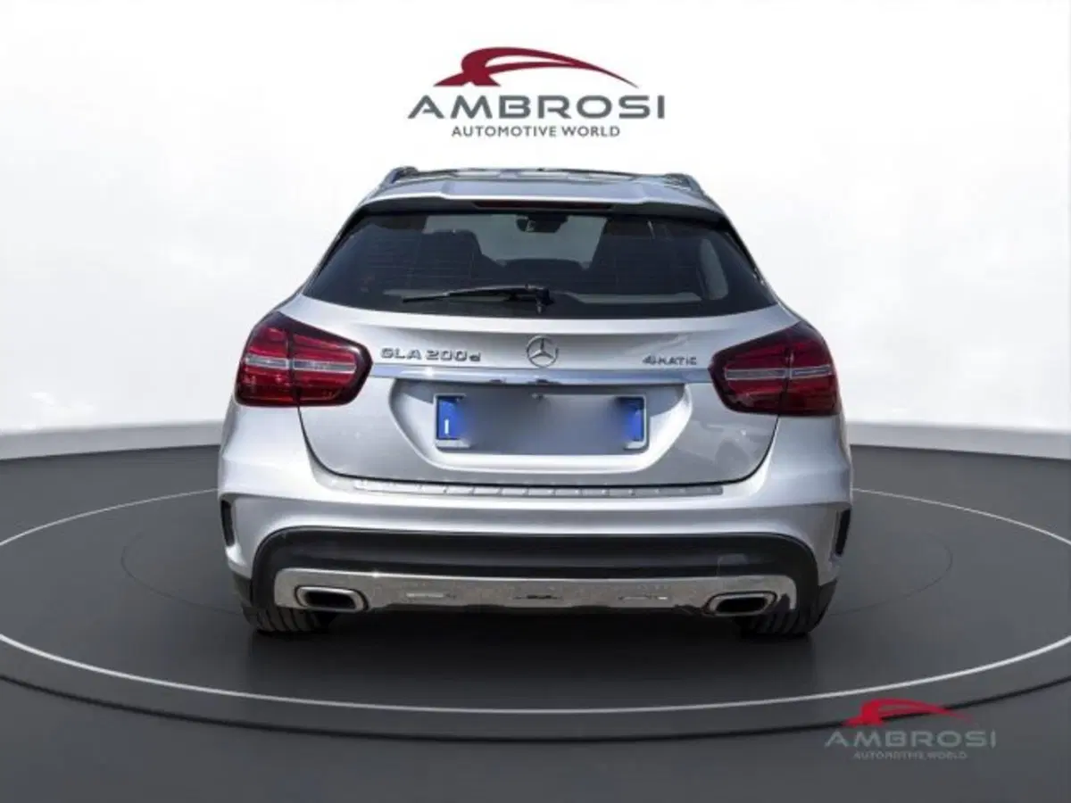 Mercedes-Benz GLA SUV usata a Perugia (8)