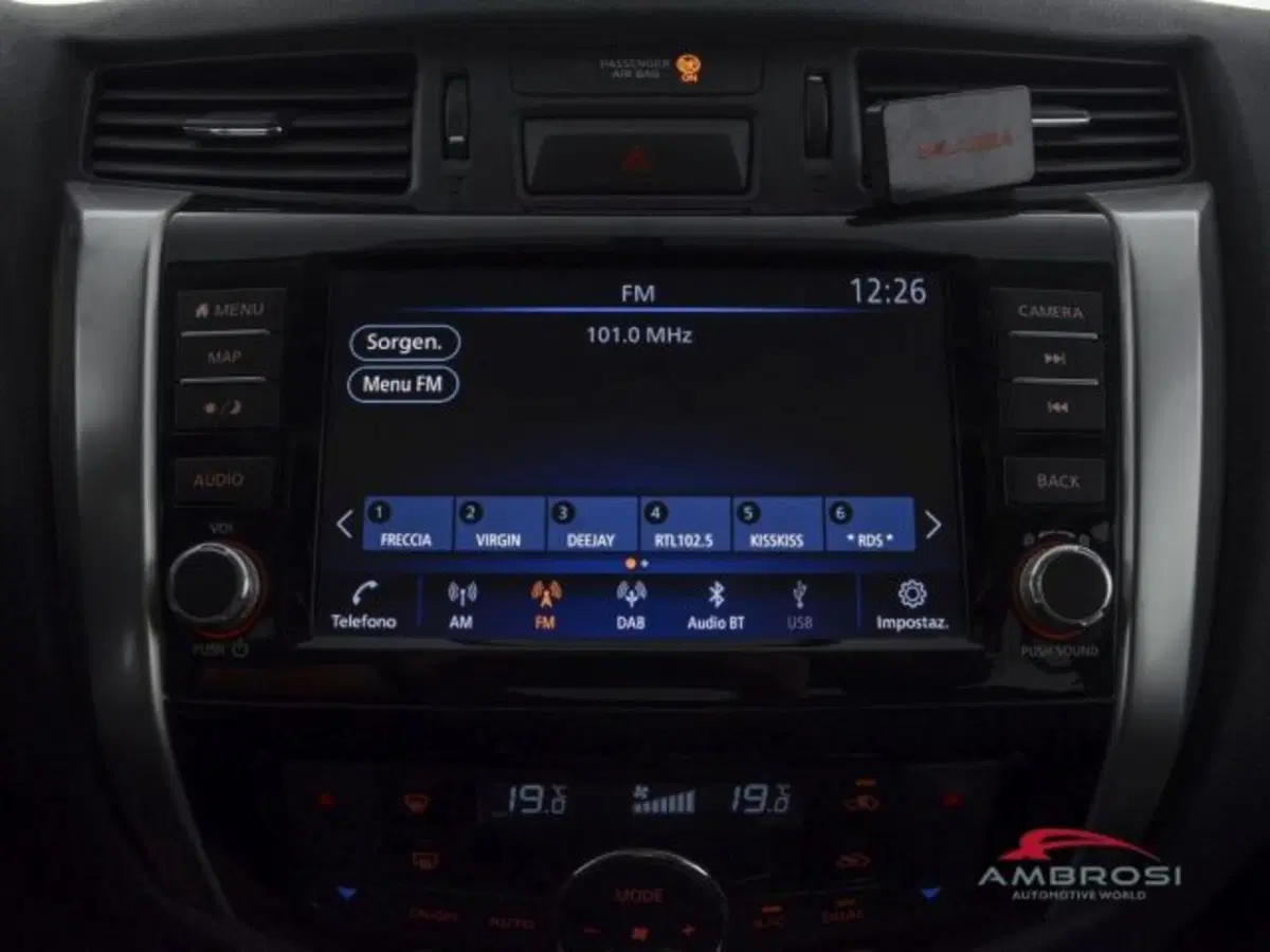 Nissan Navara usata a Perugia (14)