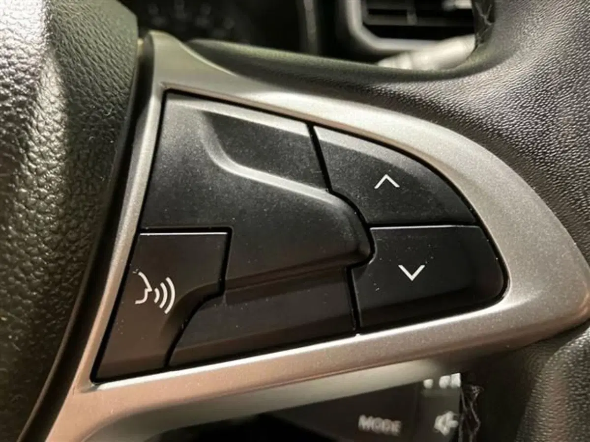 Dacia Duster usata a Como (18)