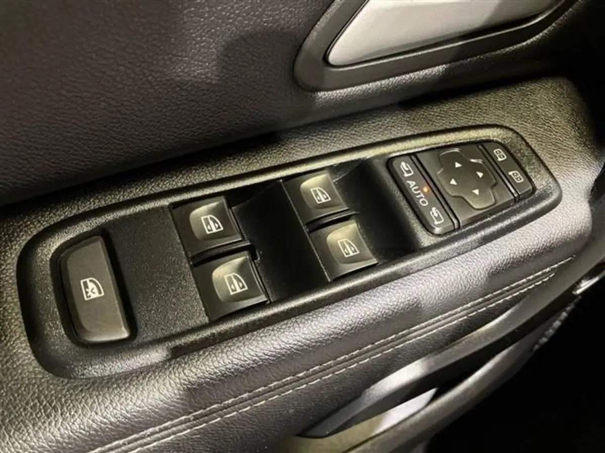 Dacia Duster usata a Como (20)