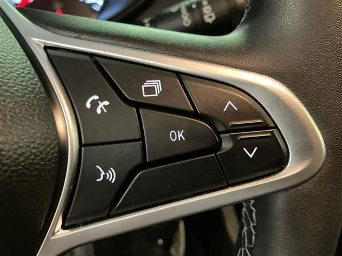 Renault Clio usata a Como (18)