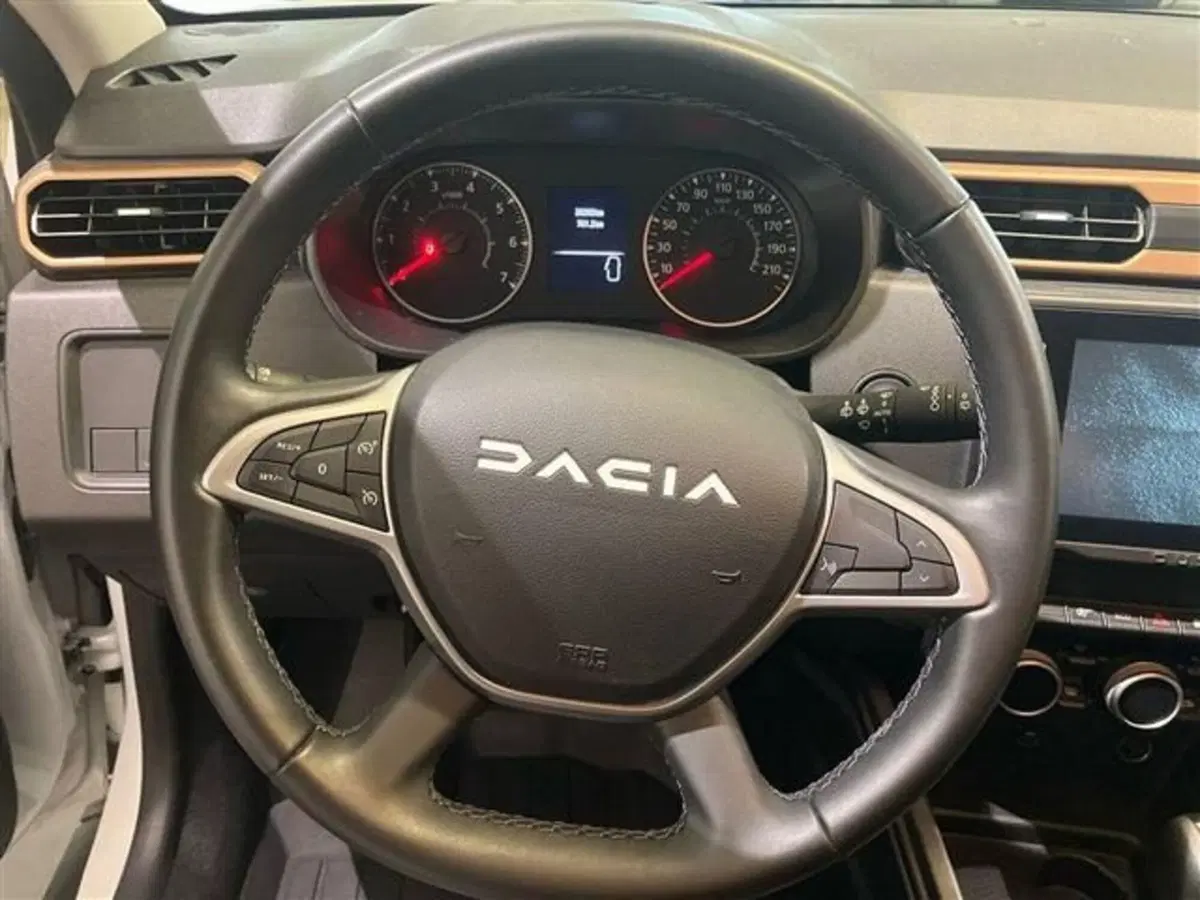Dacia Duster usata a Como (16)