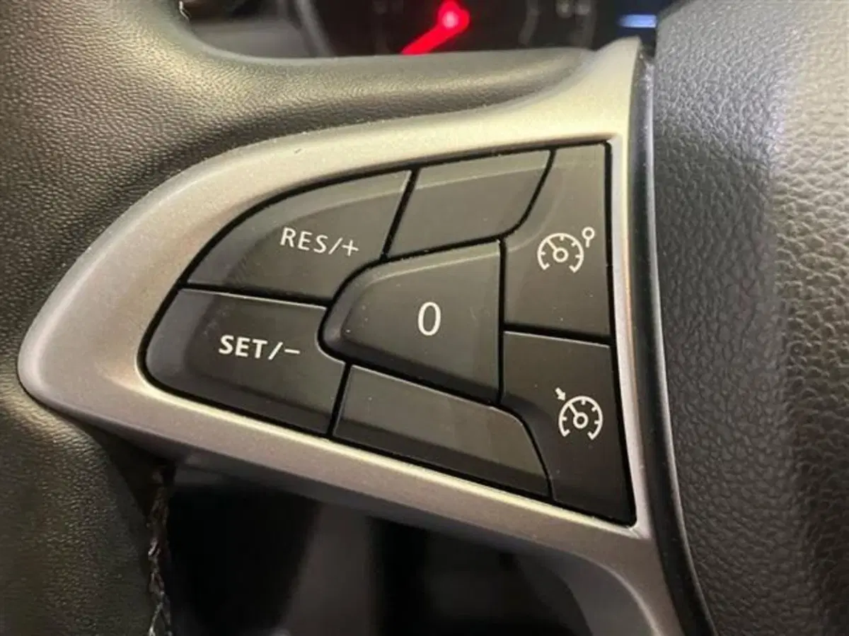 Dacia Duster usata a Como (17)