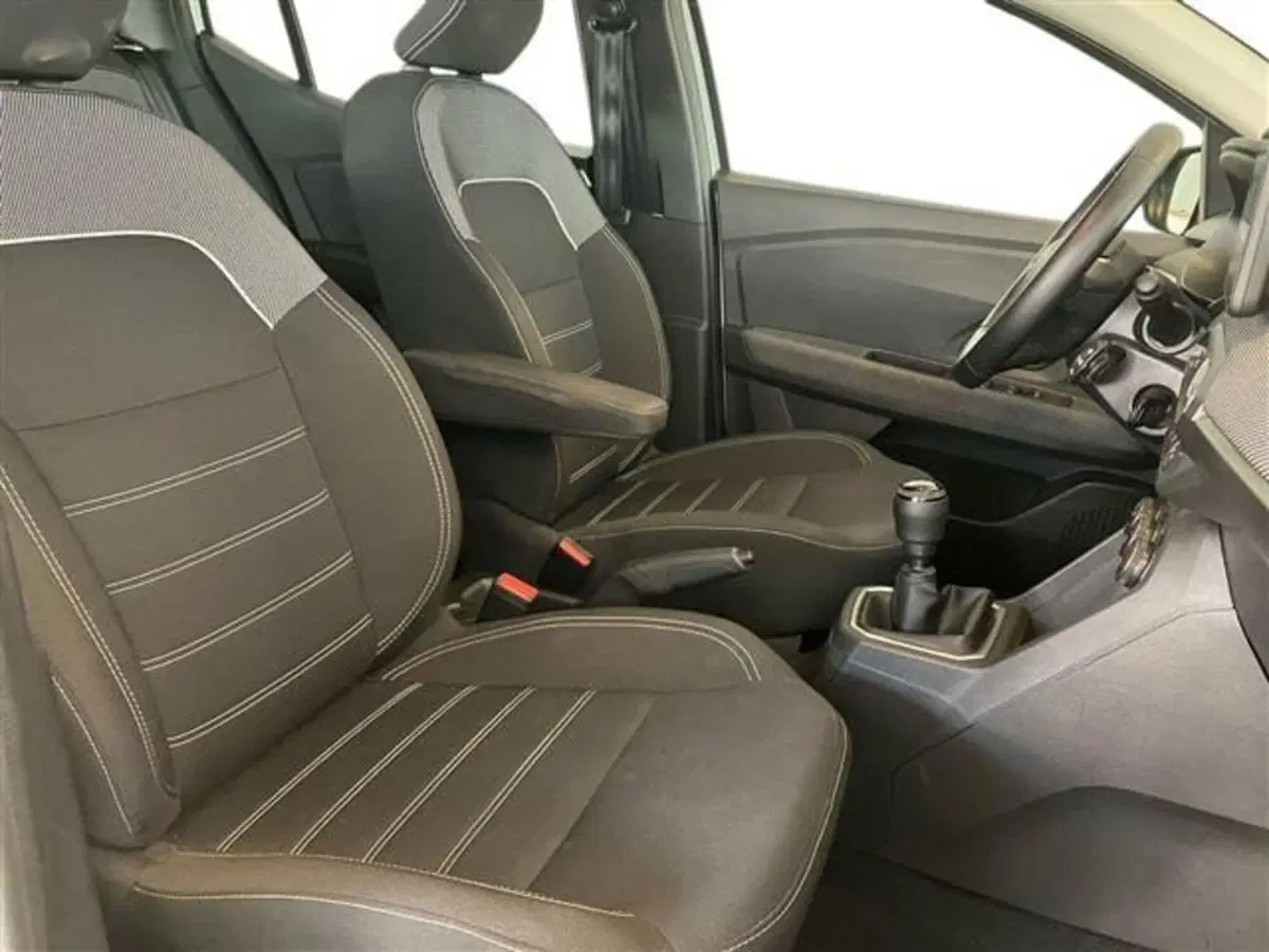 Dacia Sandero Streetway usata a Como (11)