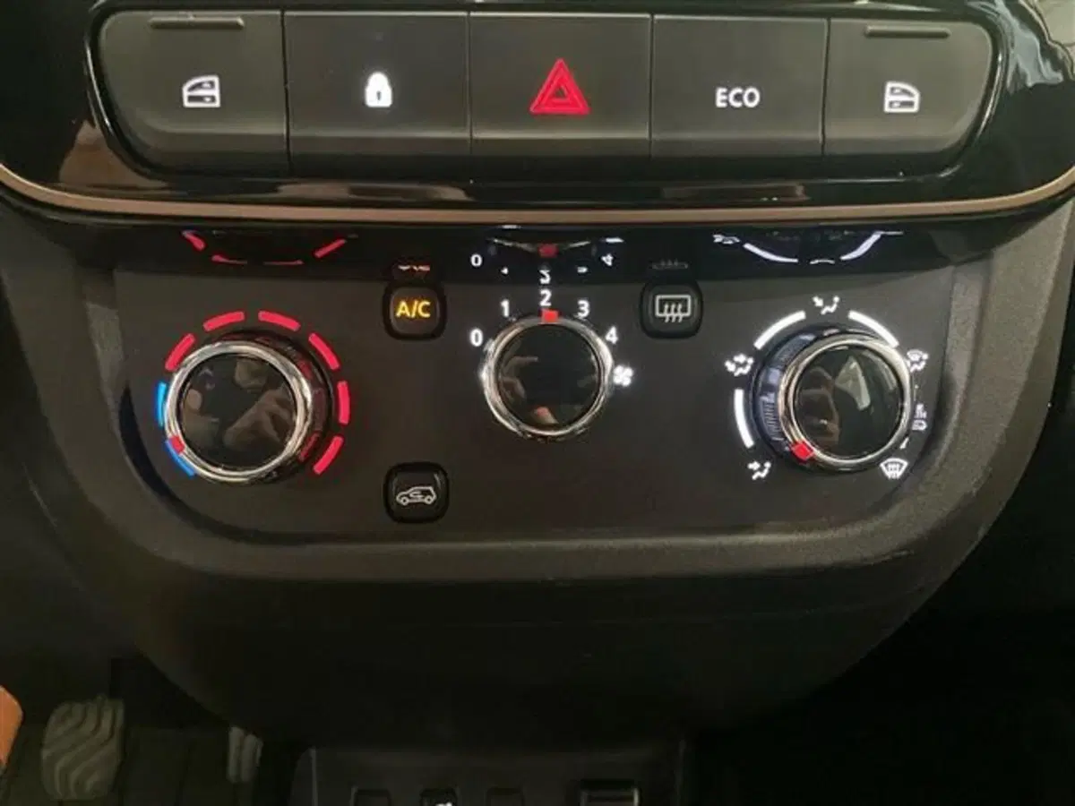 Dacia Spring usata a Como (19)