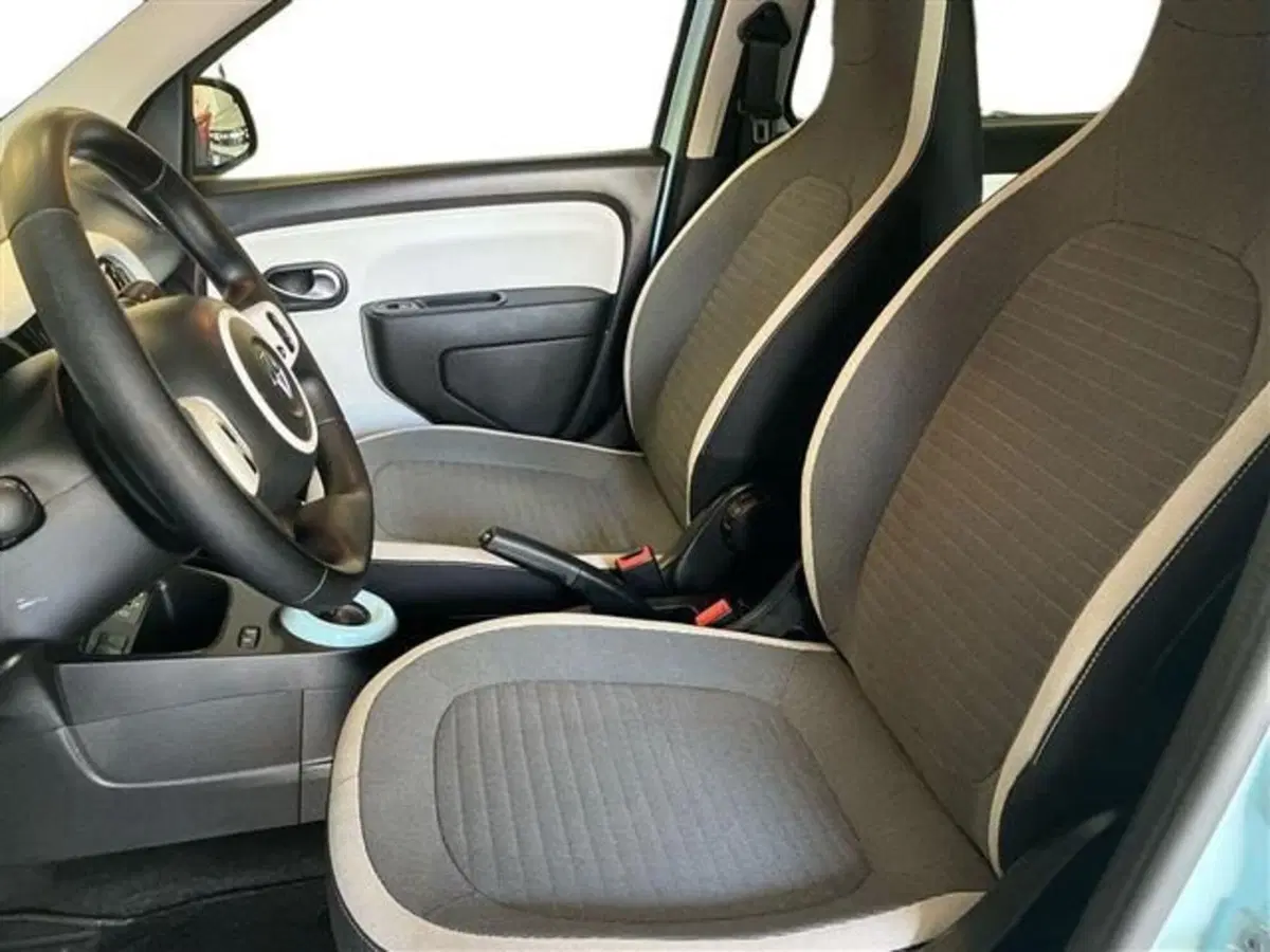 Renault Twingo usata a Como (10)