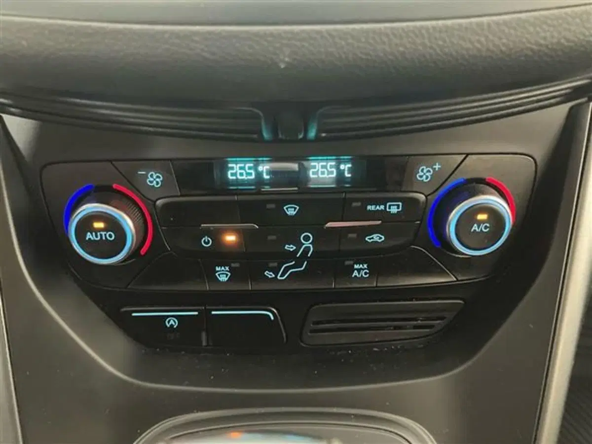 Ford Kuga usata a Como (19)