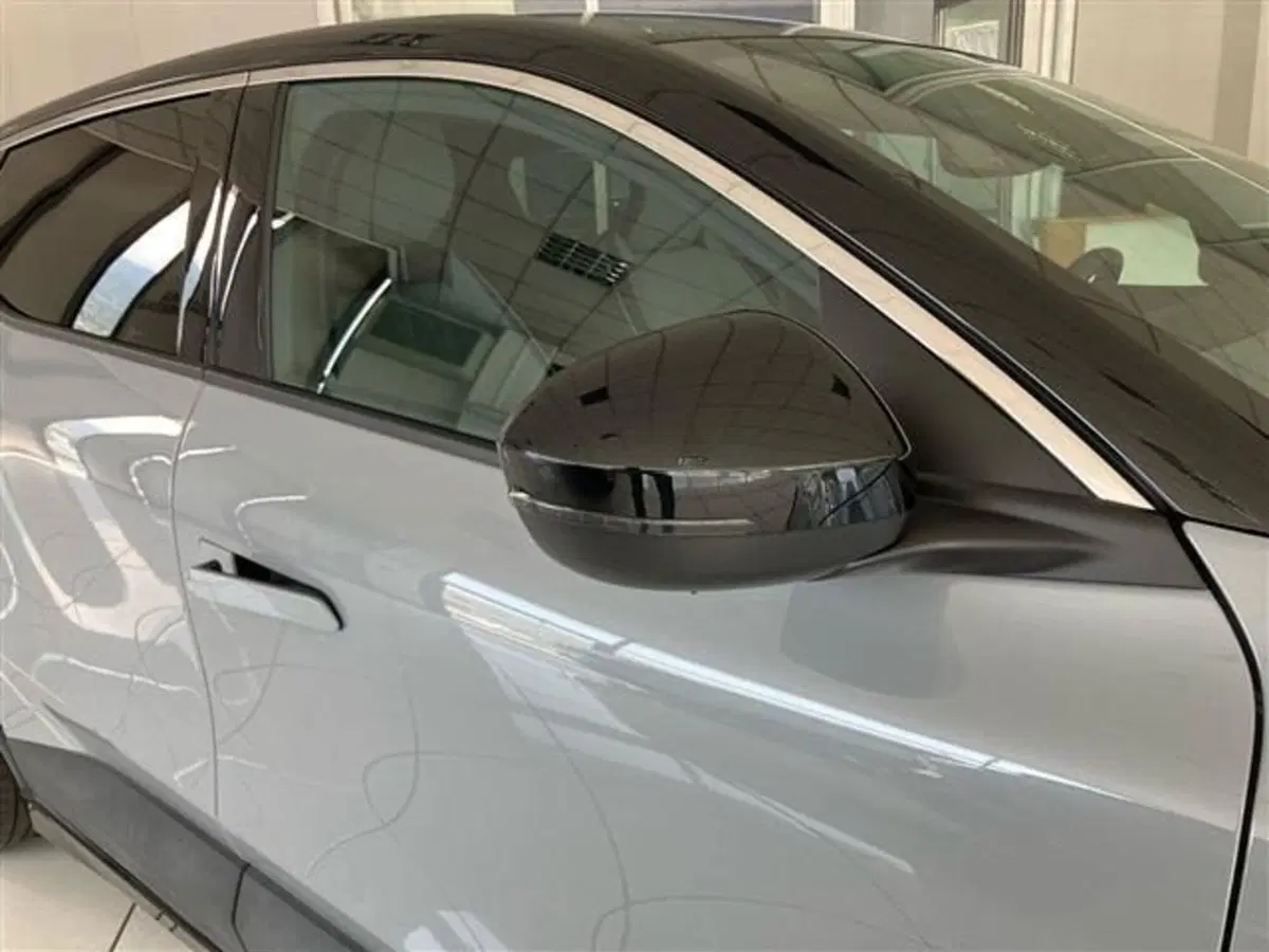 Renault Megane E-Tech Electric usata a Como (15)