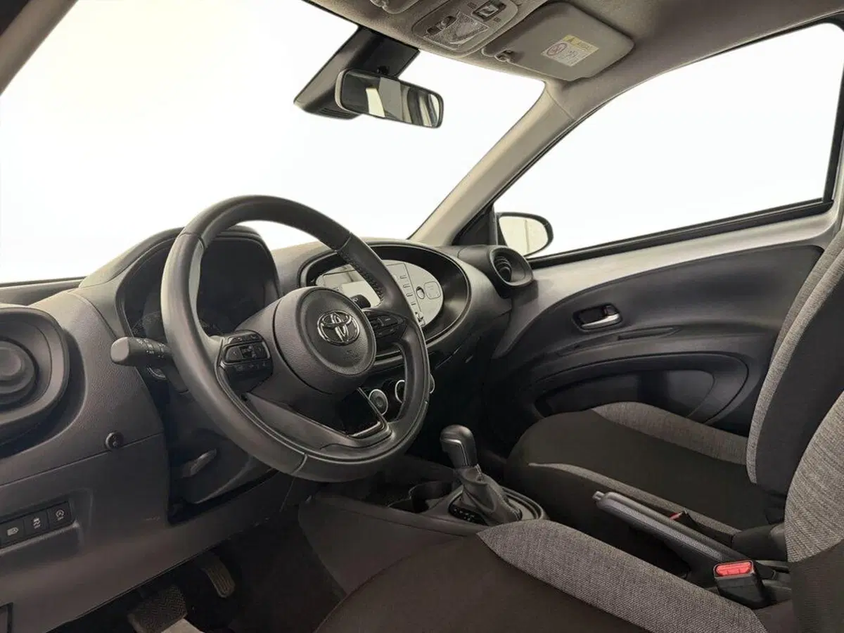 Toyota Aygo X usata a Monza e Brianza (10)