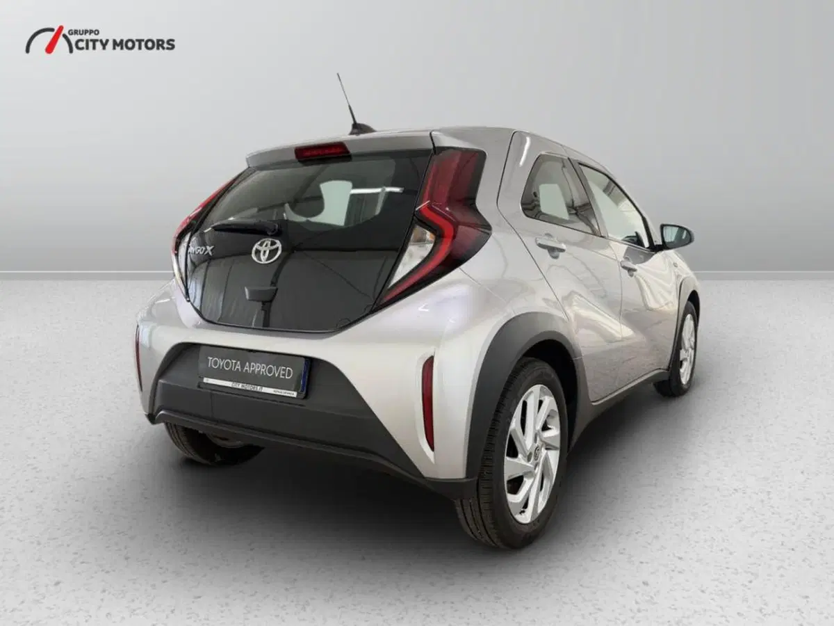 Toyota Aygo X usata a Monza e Brianza (7)