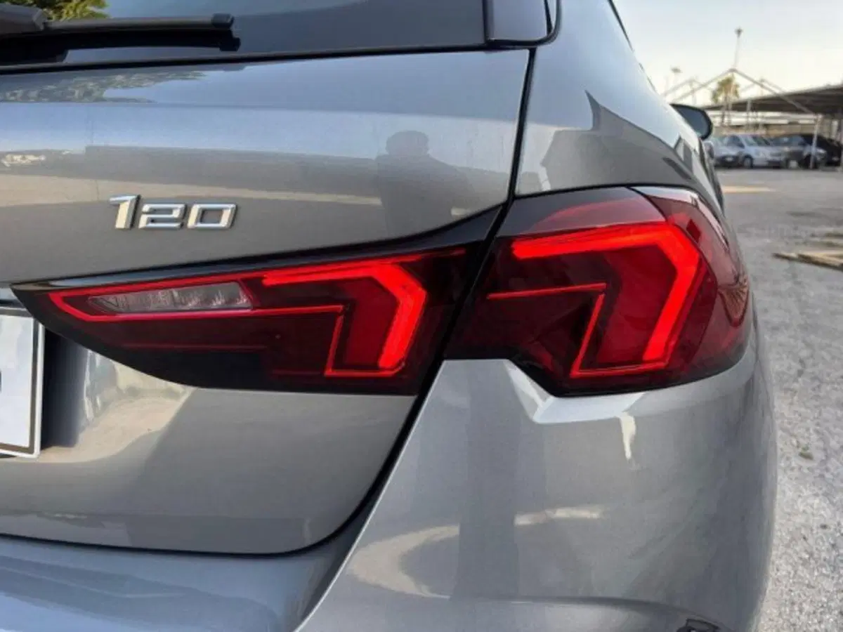 BMW Serie 1 usata a Lecce (9)