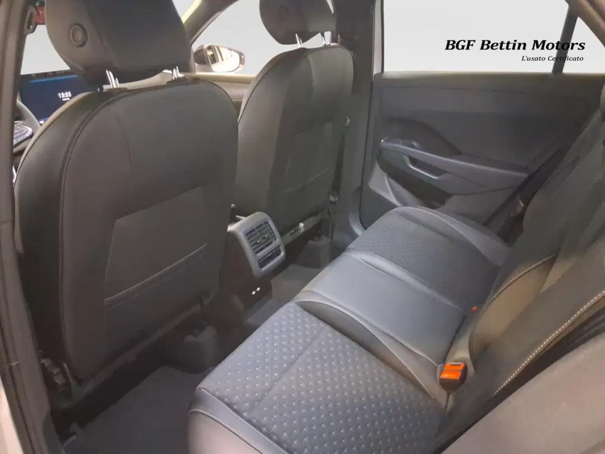 Volkswagen T-Roc nuova a Padova (14)