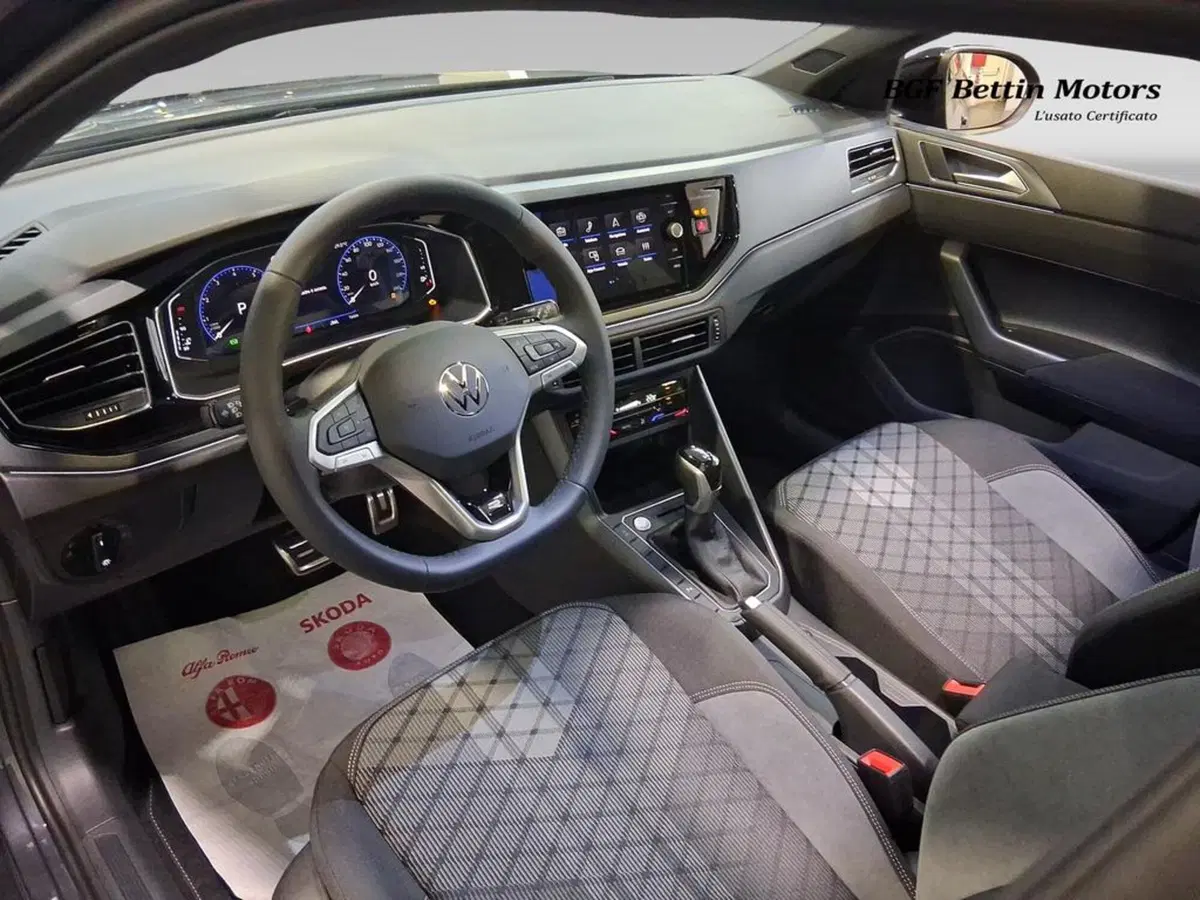 Volkswagen Taigo nuova a Padova (12)