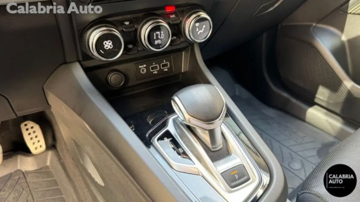 Renault Arkana usata a Reggio Calabria (17)