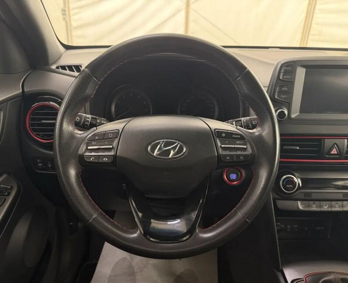 Hyundai Kona usata a Monza e Brianza (7)