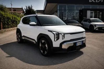 Kia EV2 42,2 kWh Earth del 2026 usata a Fondi