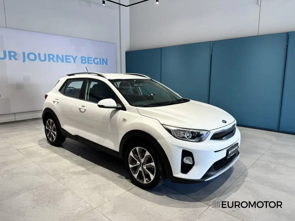 Kia Stonic usata a Bari (3)