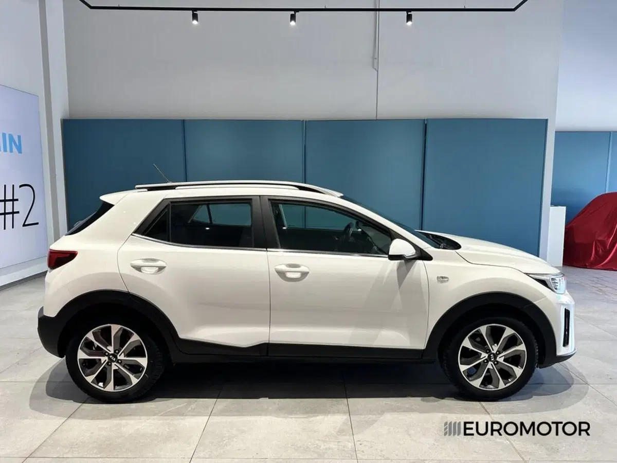 Kia Stonic usata a Bari (4)