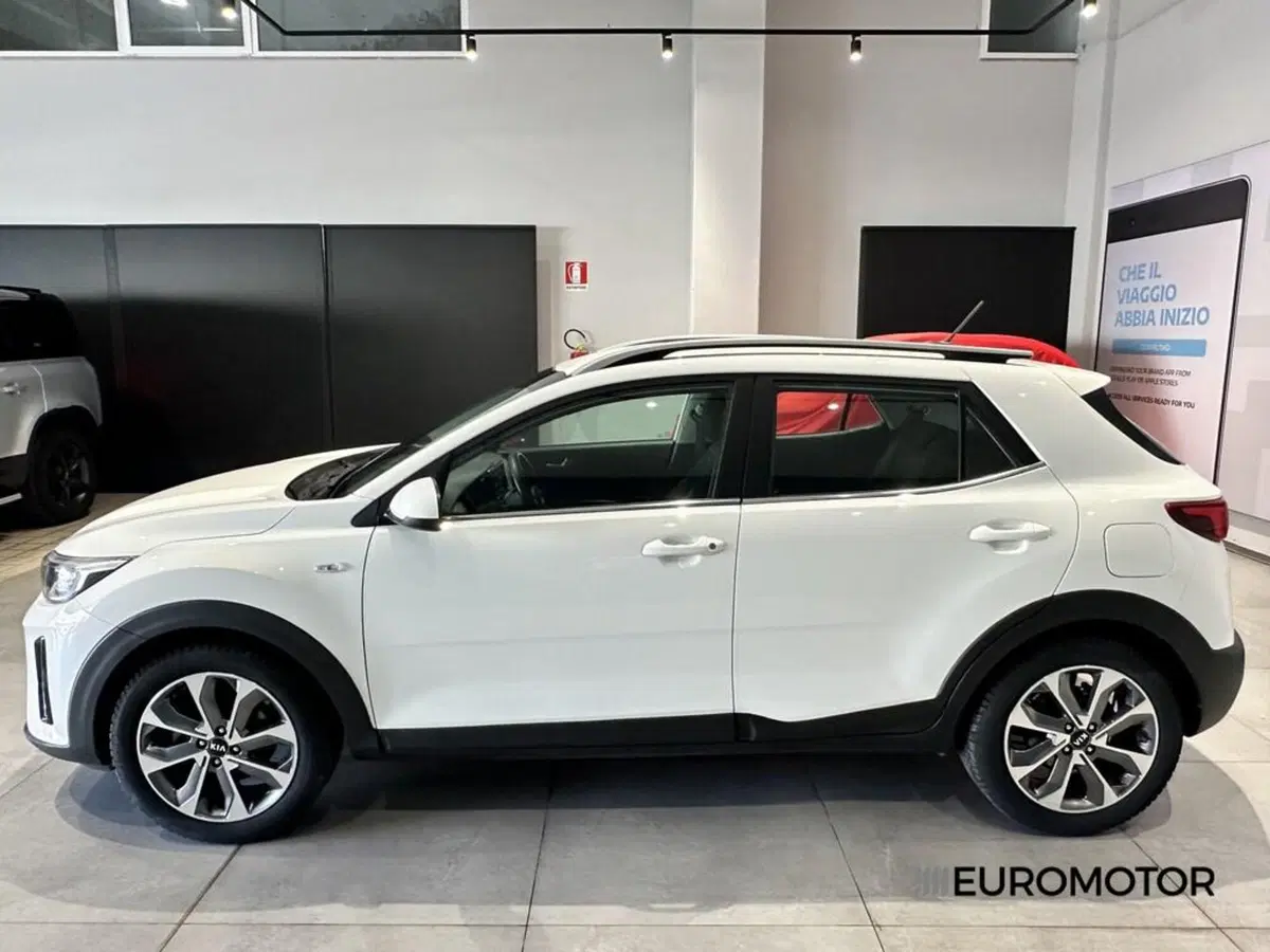 Kia Stonic usata a Bari (8)