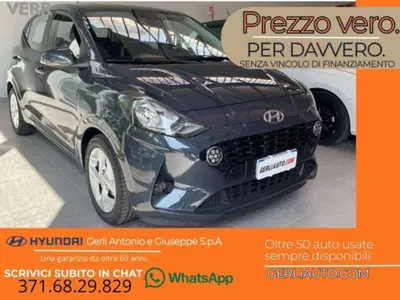 Hyundai i10 1.0 MPI Tech del 2021 usata a Milano