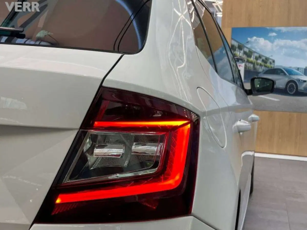 Skoda Fabia usata a Milano (4)