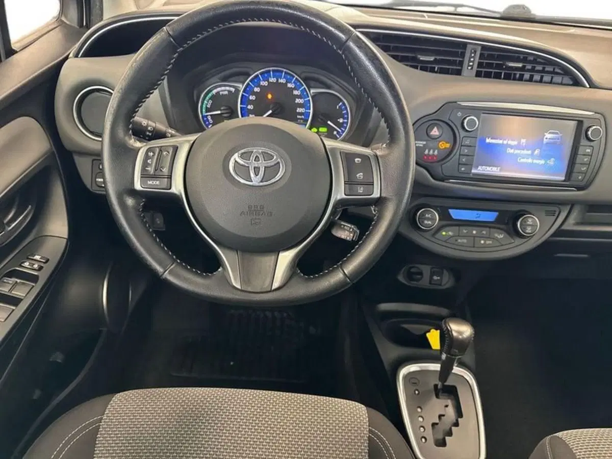 Toyota Yaris usata a Prato (11)