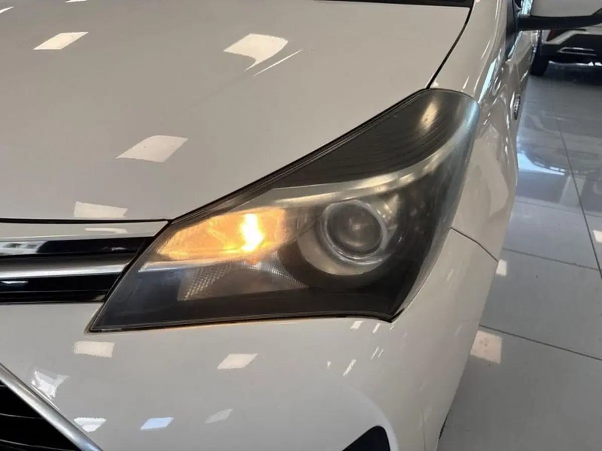 Toyota Yaris usata a Prato (8)