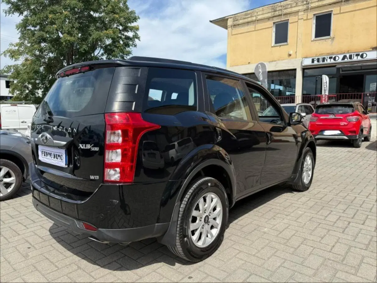 Mahindra XUV500 usata a Firenze (4)