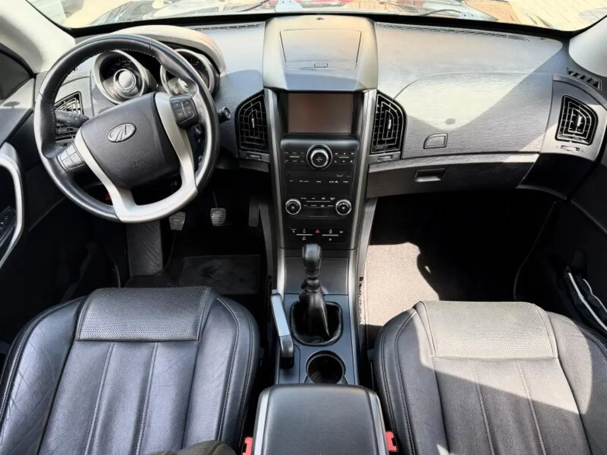 Mahindra XUV500 usata a Firenze (8)