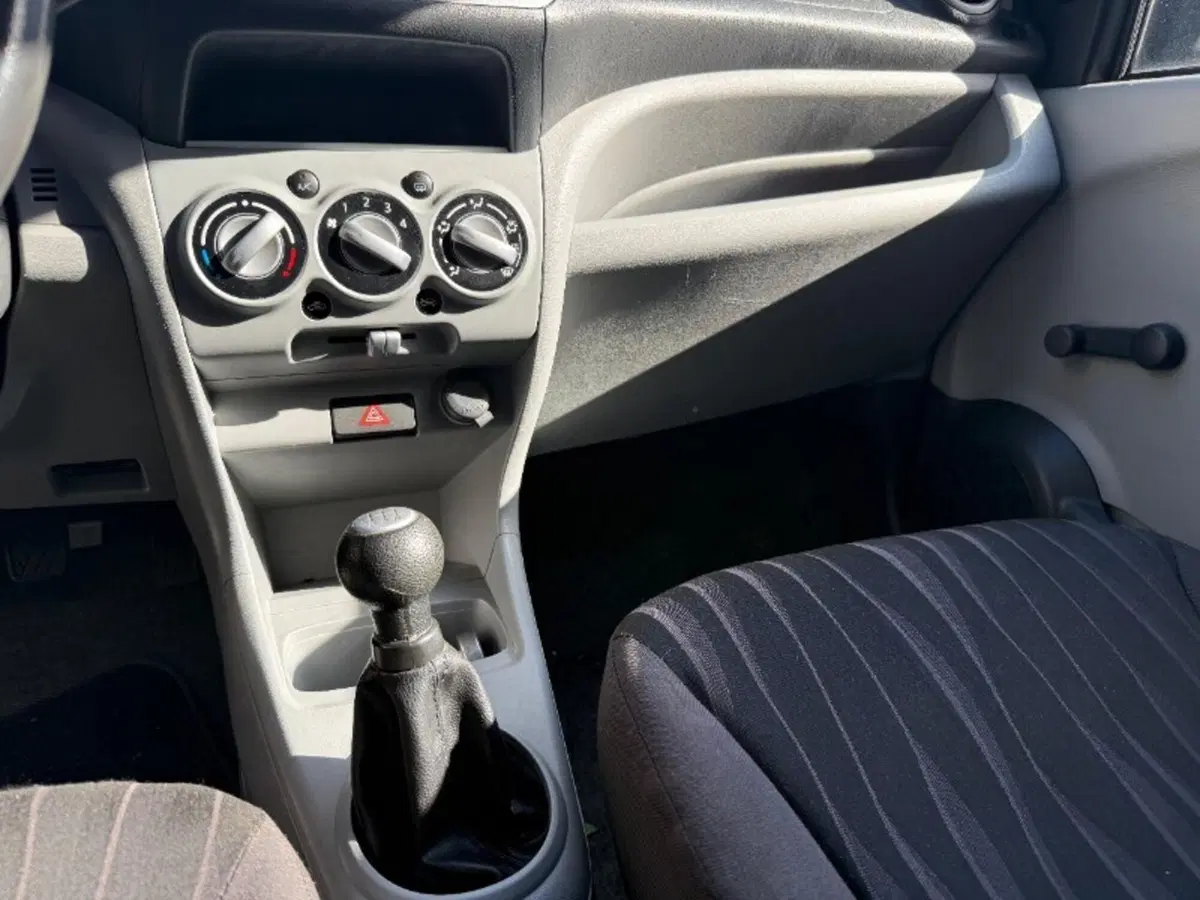 Nissan Pixo nuova a Firenze (16)