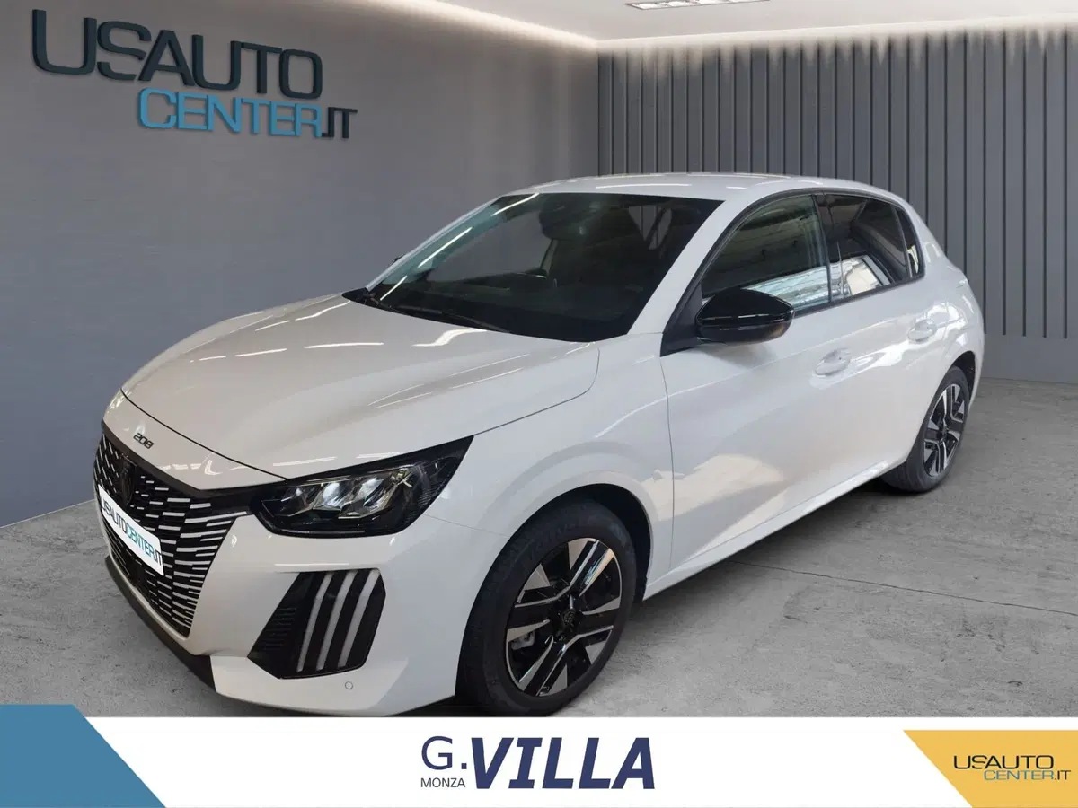 Peugeot 208 nuova a Milano