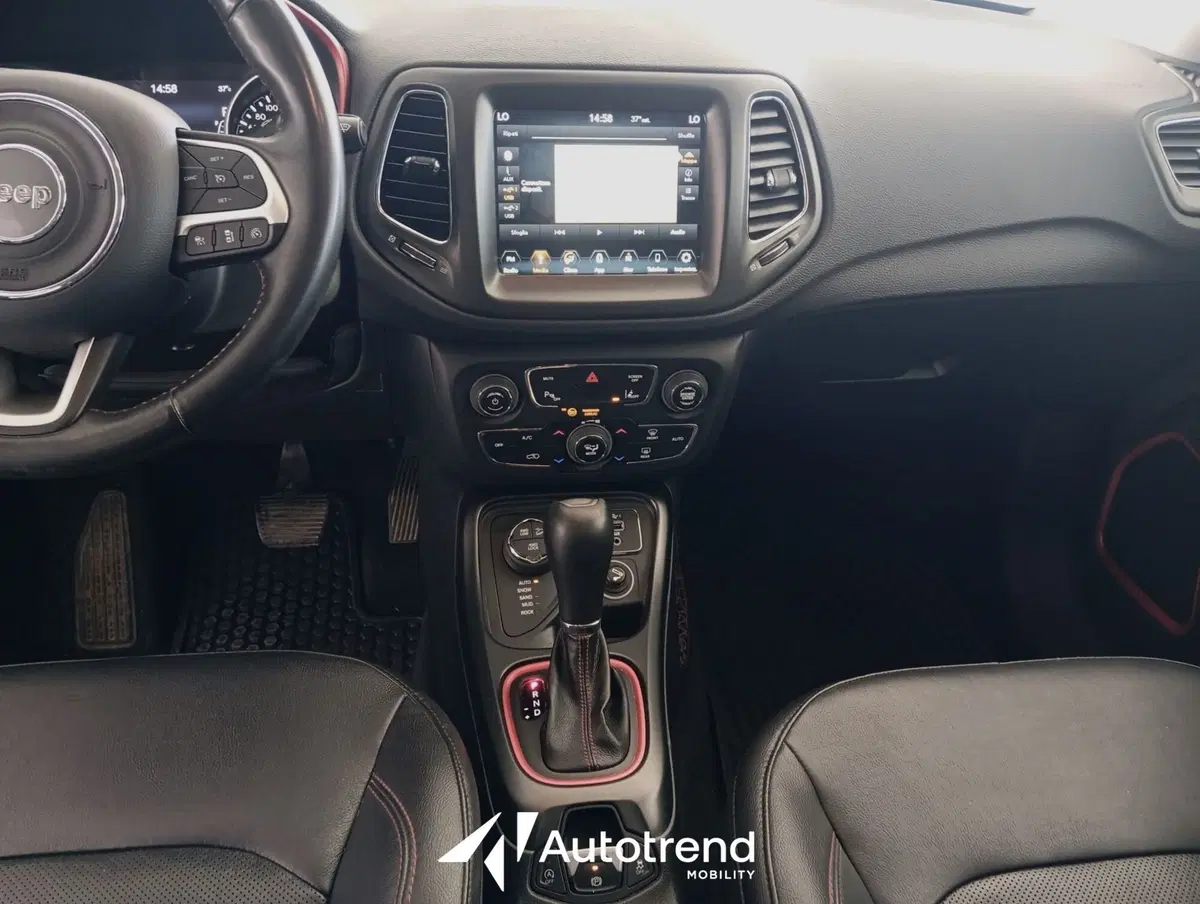 Jeep Compass usata a Bari (10)