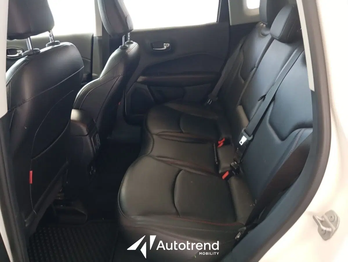 Jeep Compass usata a Bari (16)