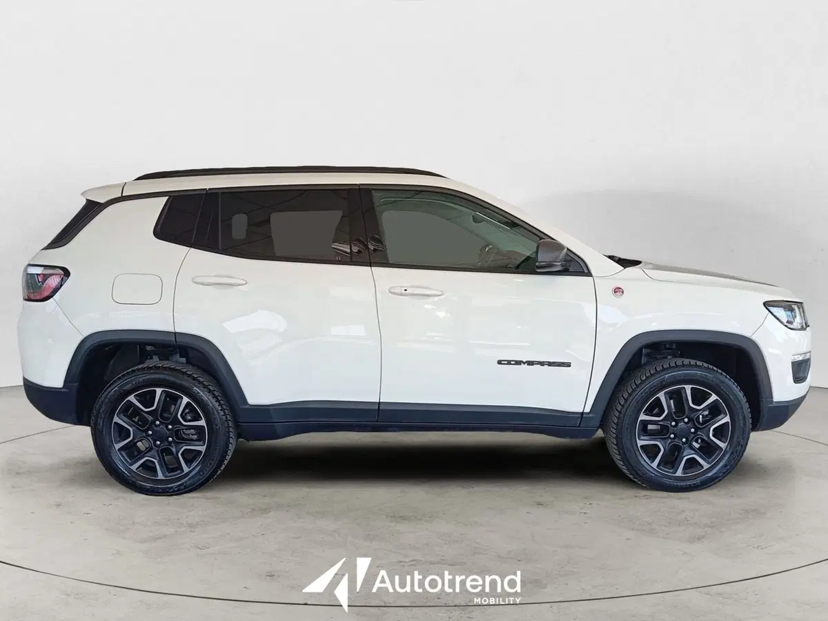 Jeep Compass usata a Bari (5)