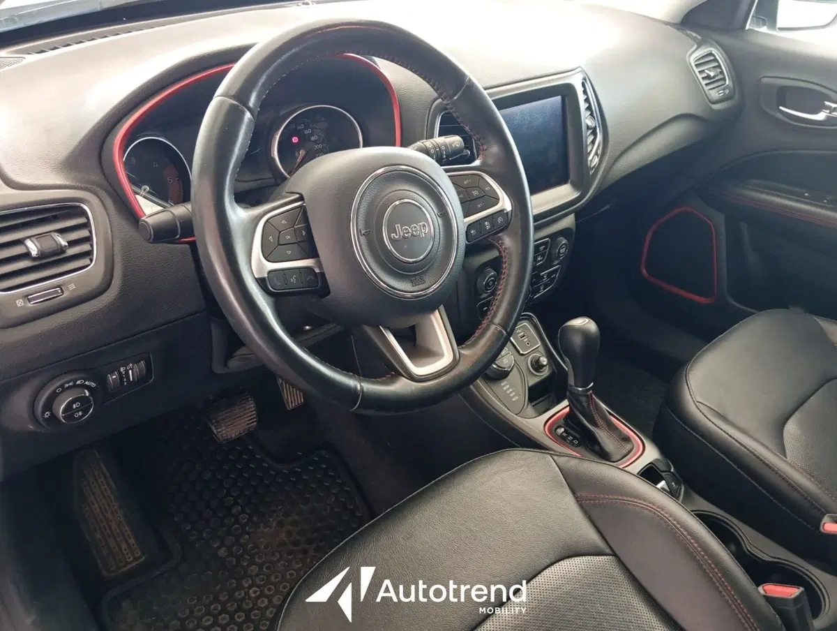 Jeep Compass usata a Bari (8)