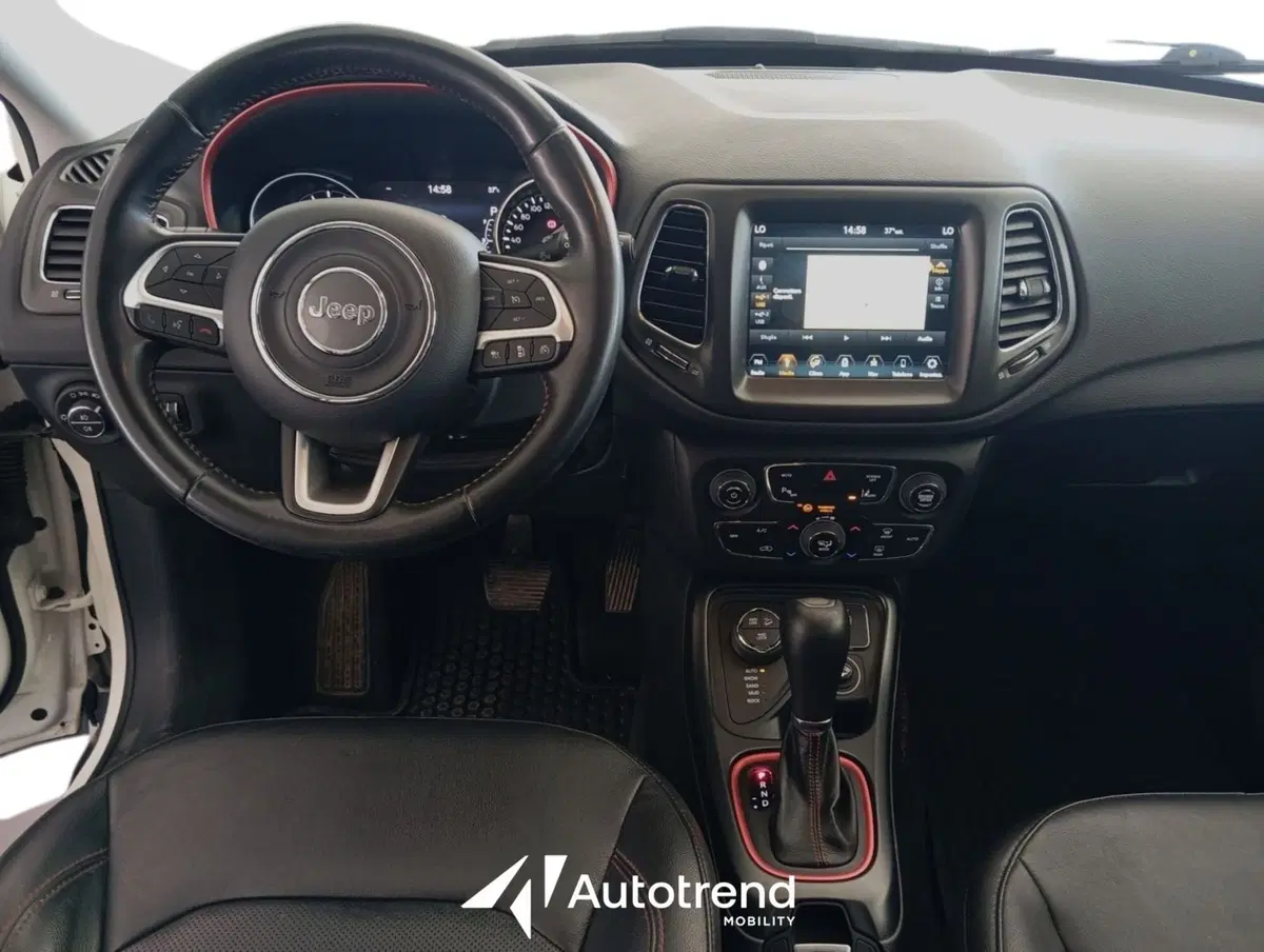 Jeep Compass usata a Bari (9)
