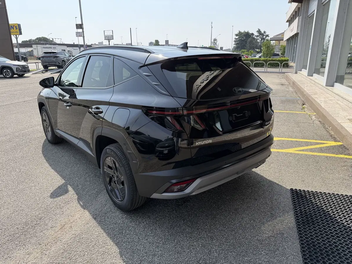 Hyundai Tucson nuova a Vercelli (3)