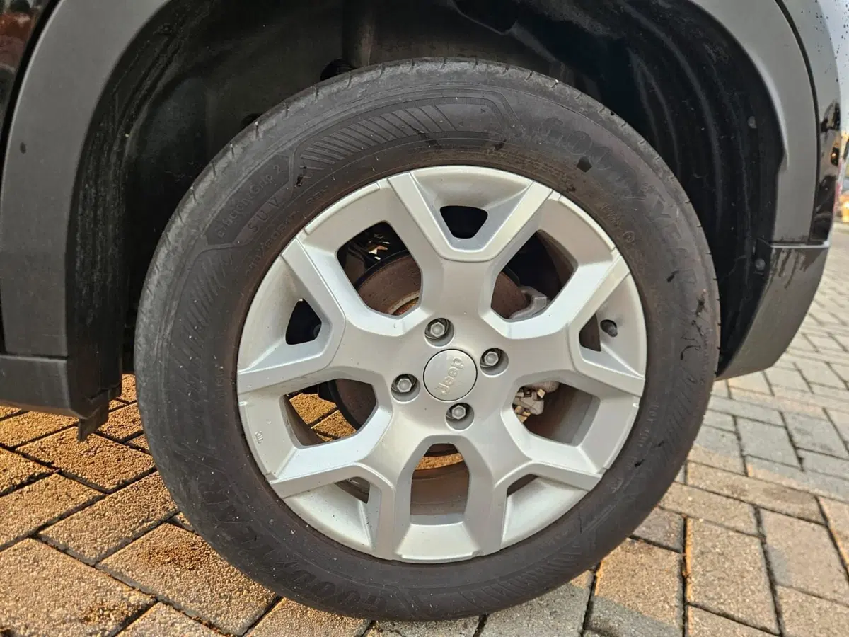 Jeep Avenger usata a Alessandria (9)