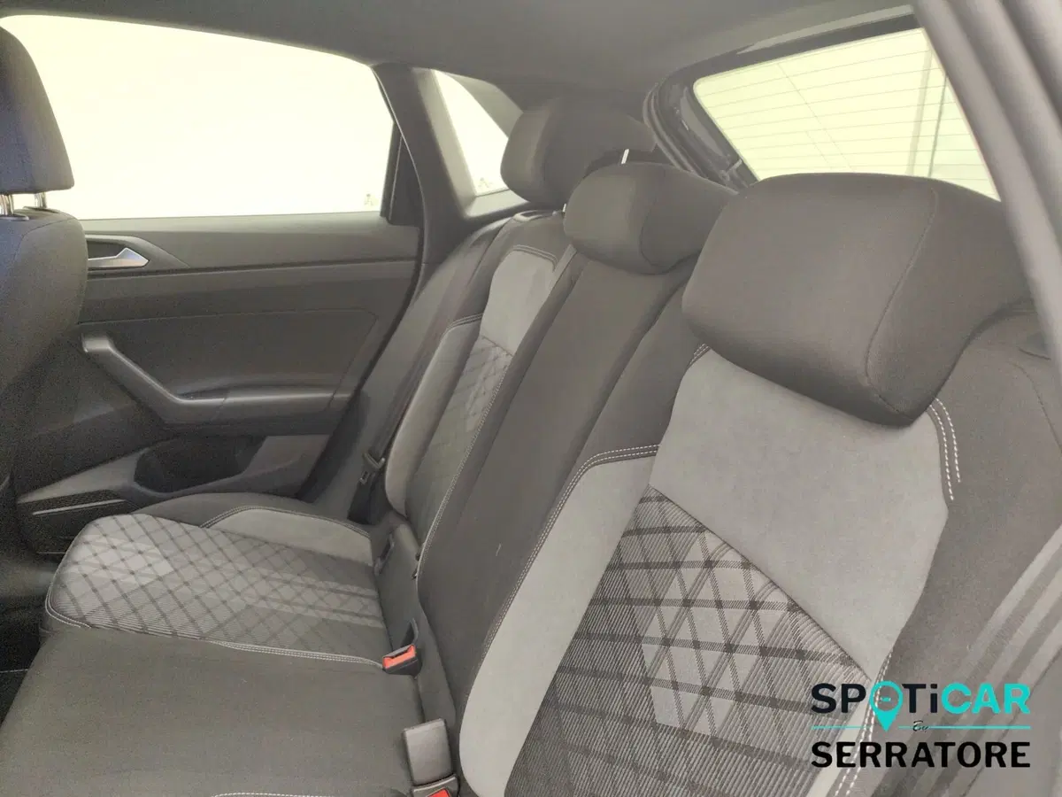 Volkswagen Polo usata a Como (13)