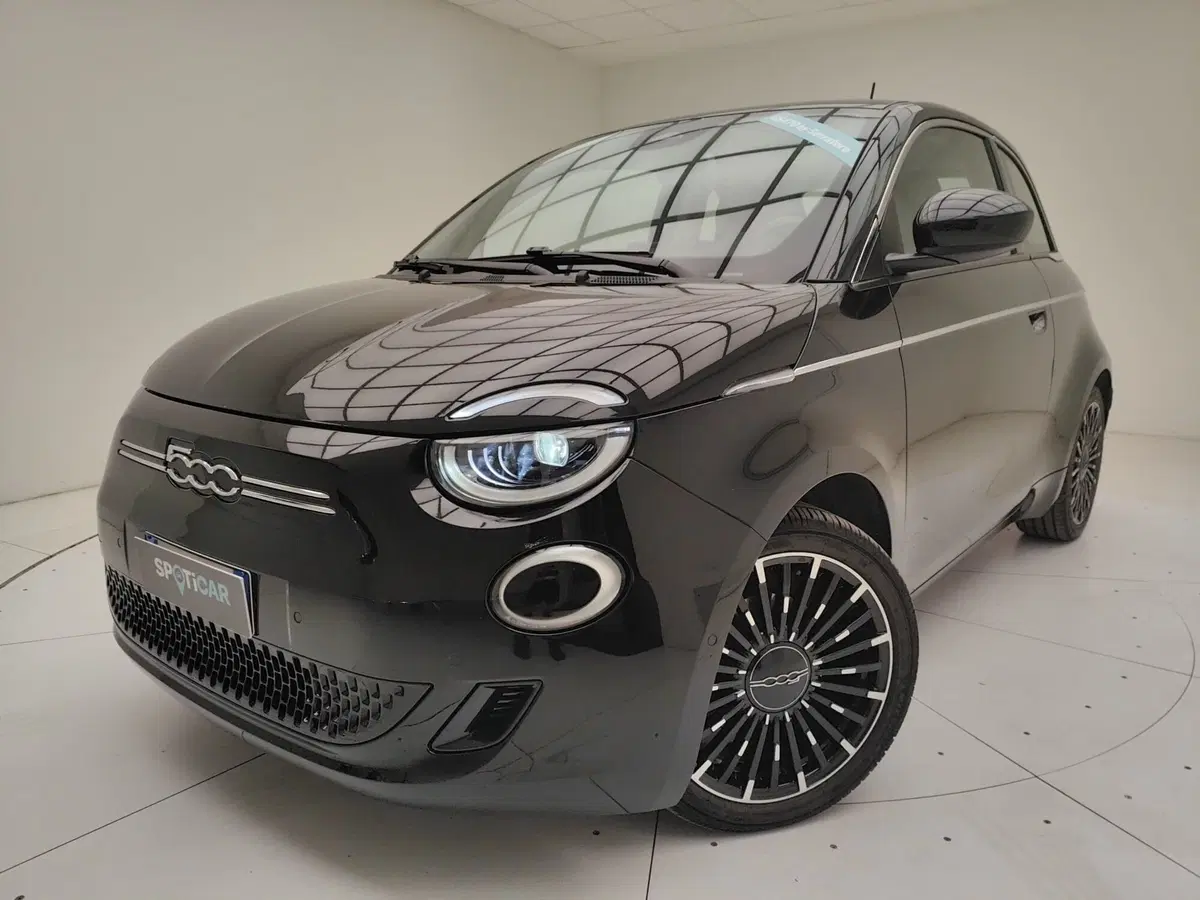 Fiat 500 Cabrio usata a Como