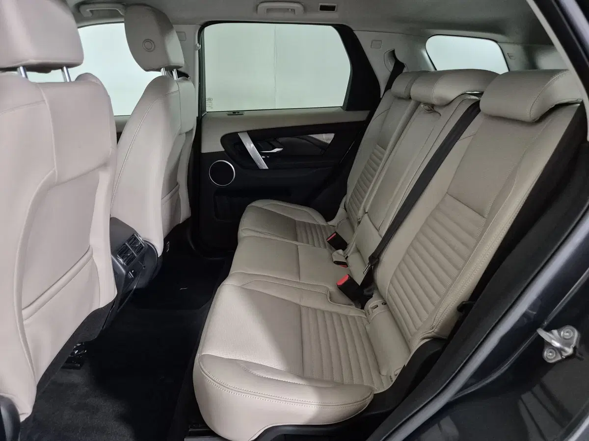 Land Rover Discovery Sport usata a Torino (5)