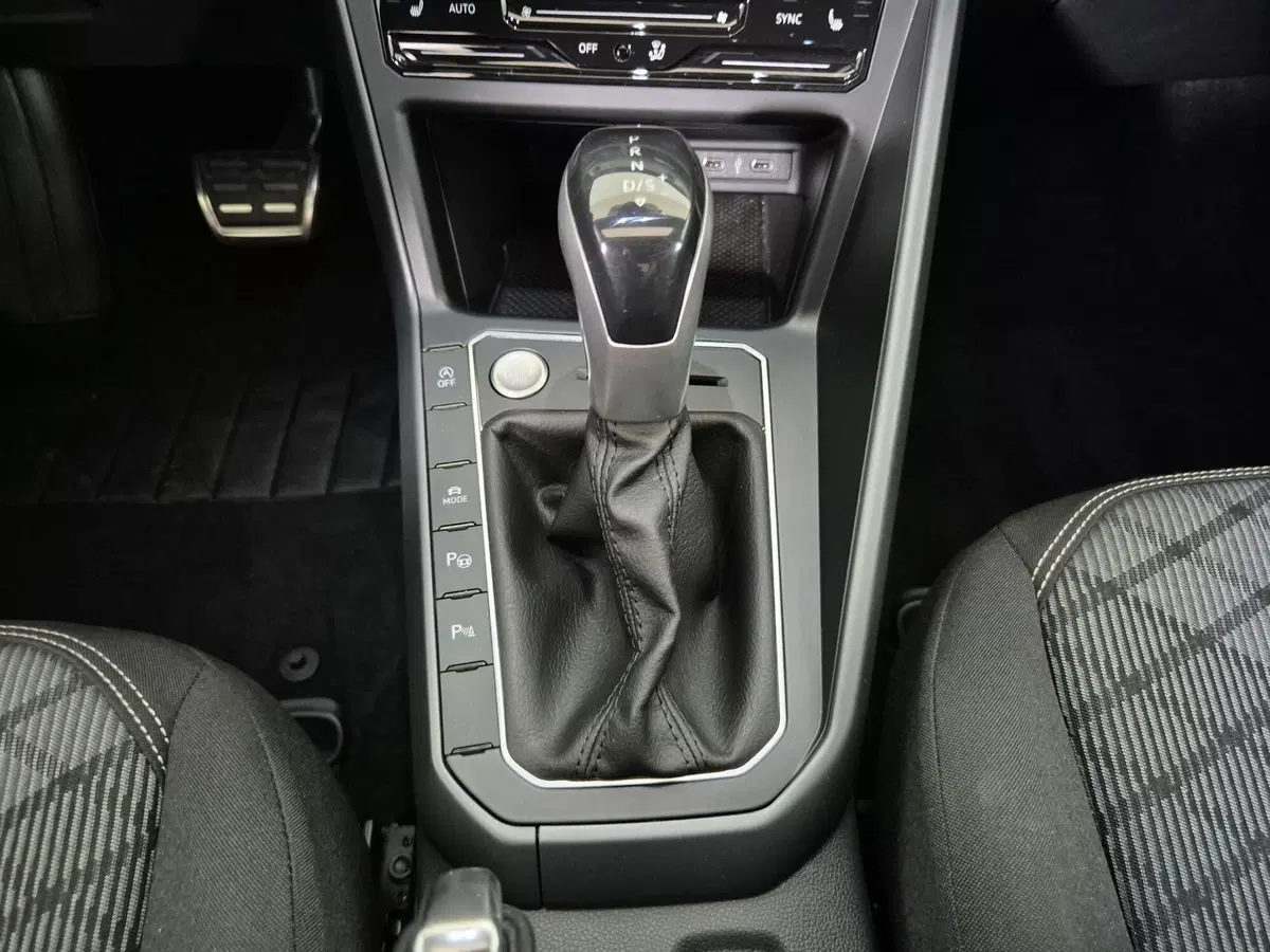 Volkswagen Polo usata a Torino (11)