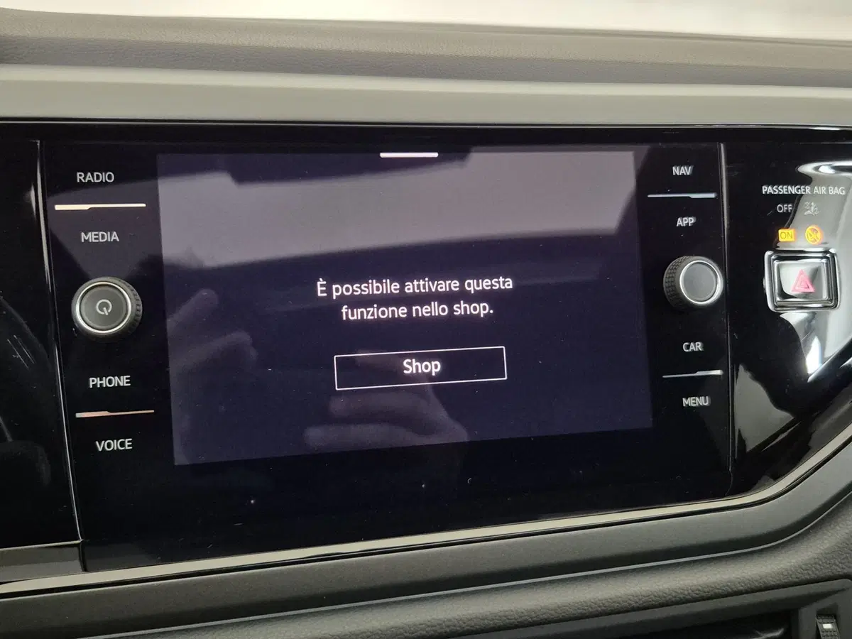 Volkswagen Polo usata a Torino (12)