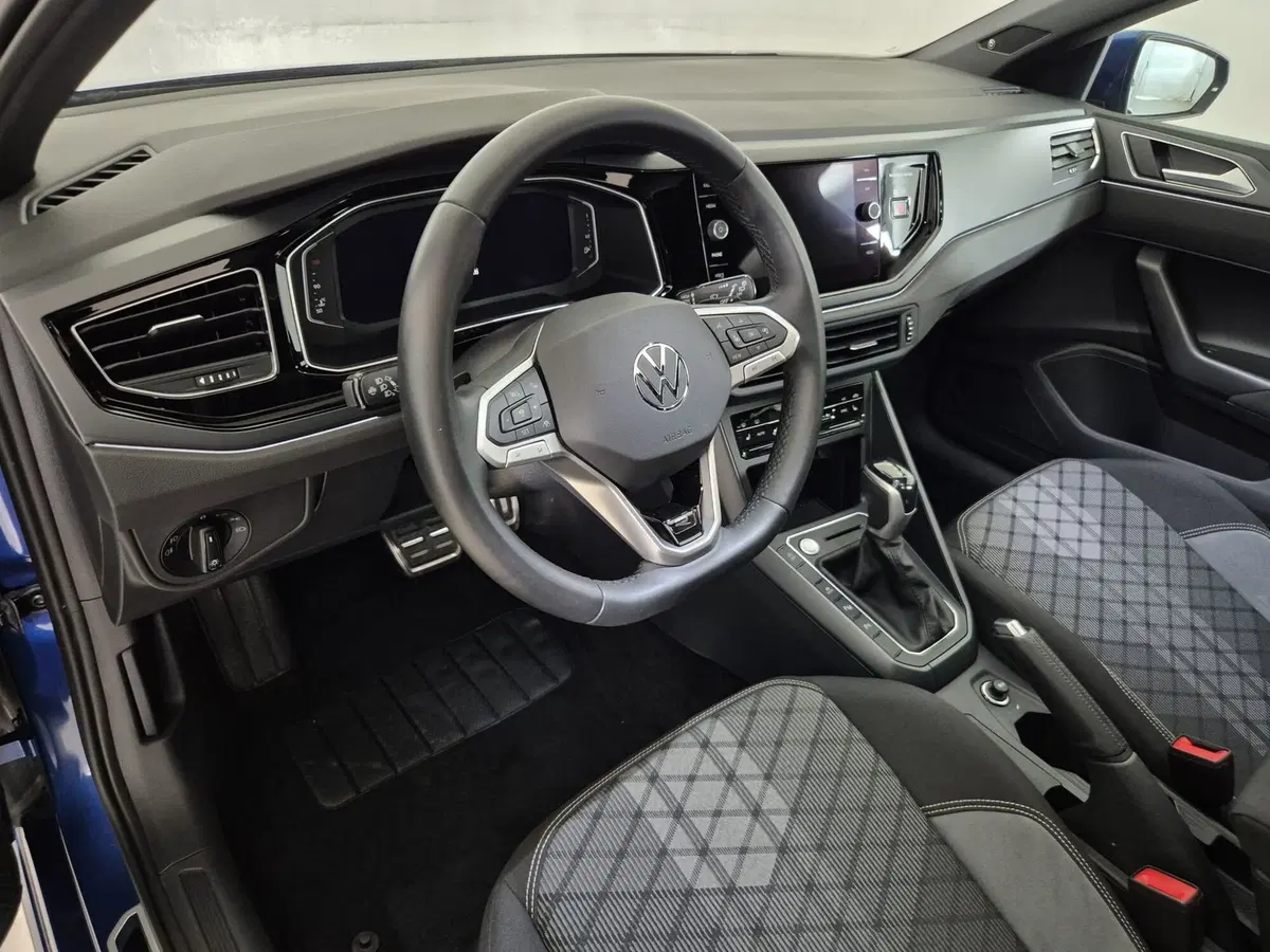 Volkswagen Polo usata a Torino (6)