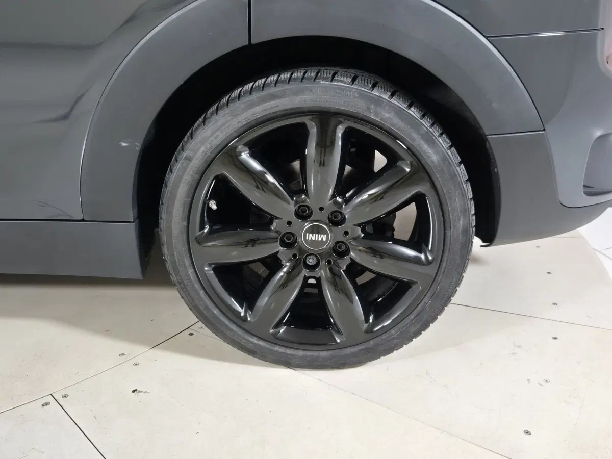 MINI Mini Clubman usata a Torino (15)