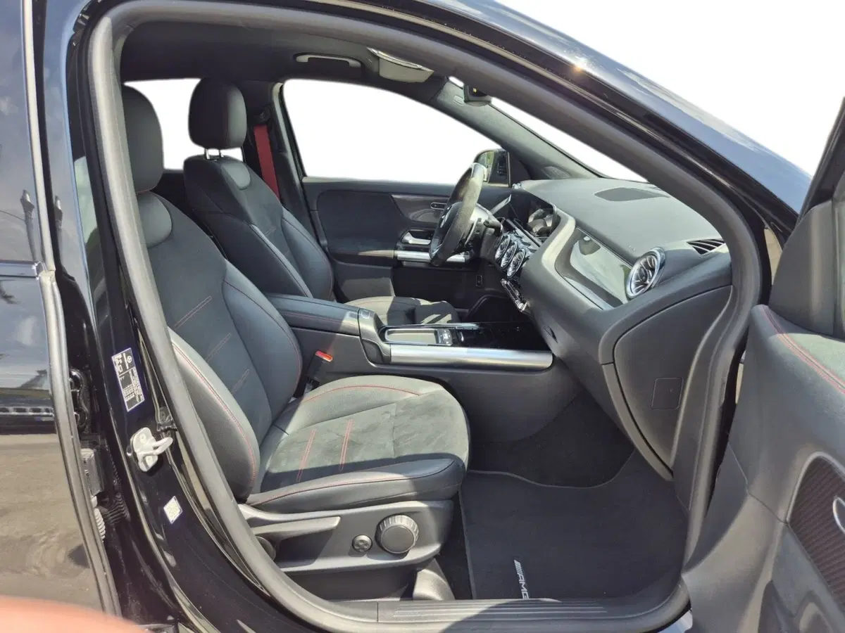 Mercedes-Benz GLA SUV usata  (9)