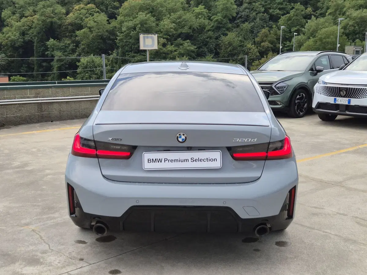 BMW Serie 3 usata  (3)