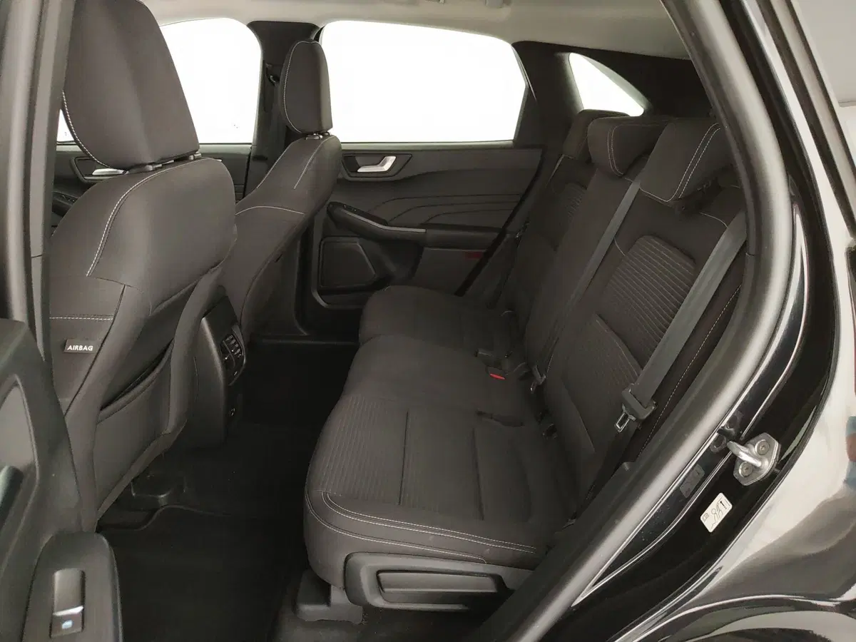 Ford Kuga usata a Caserta (18)