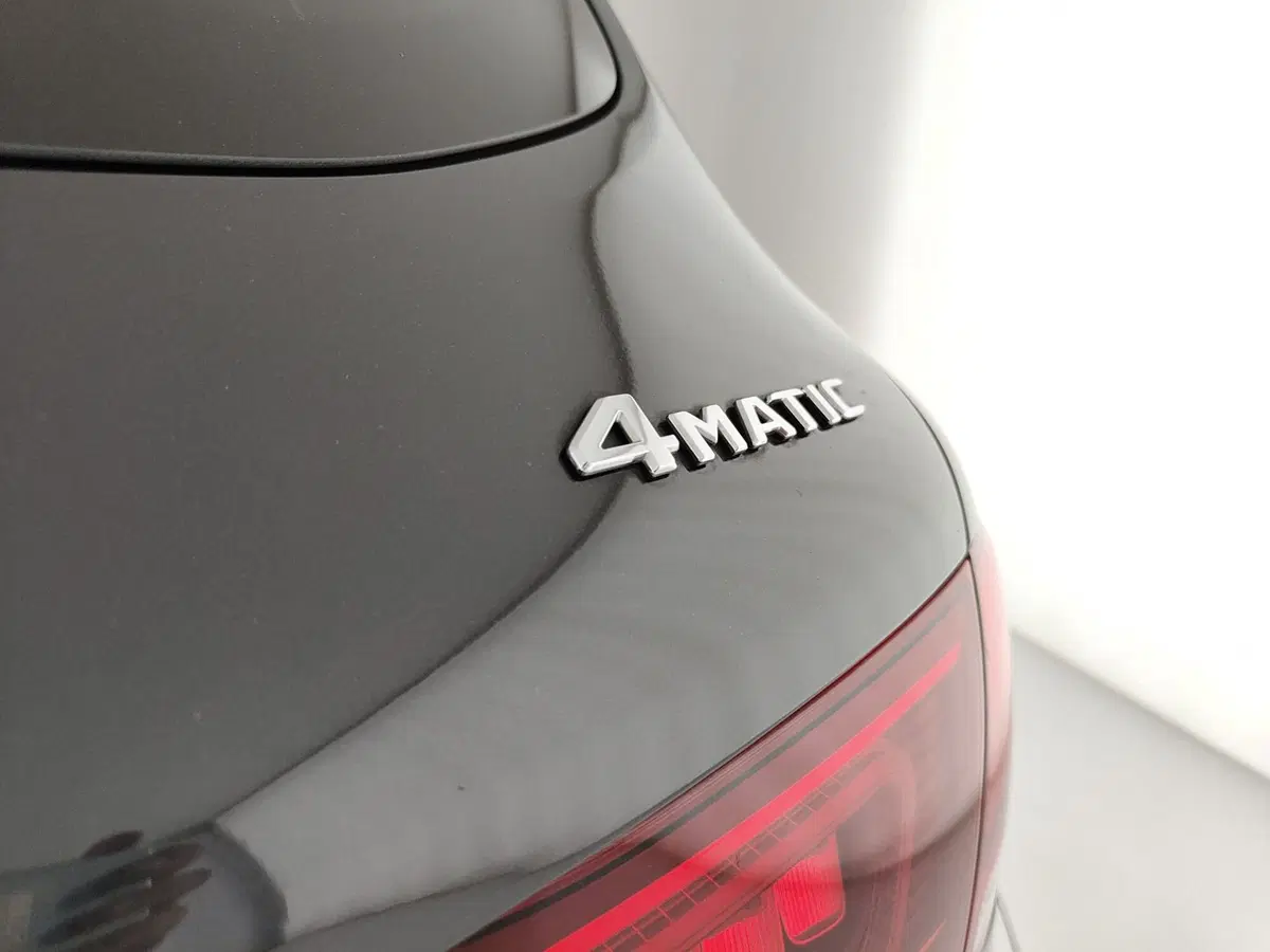 Mercedes-Benz GLC SUV usata a Caserta (11)